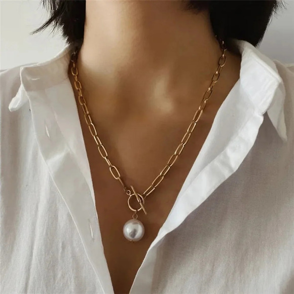 Fashion golden tone chain, Pearl pendant choker / necklace - Picture 4 of 4